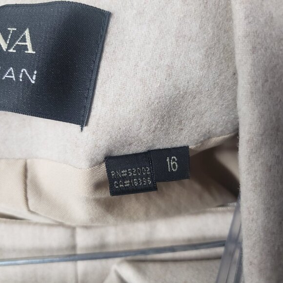 Dana Buchman Wool / cashmere Suit. Made in Italy designer NWT - Picture 11 of 12